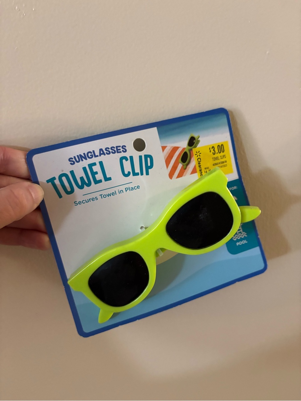 Sunglasses Towel Clip - Neon Green